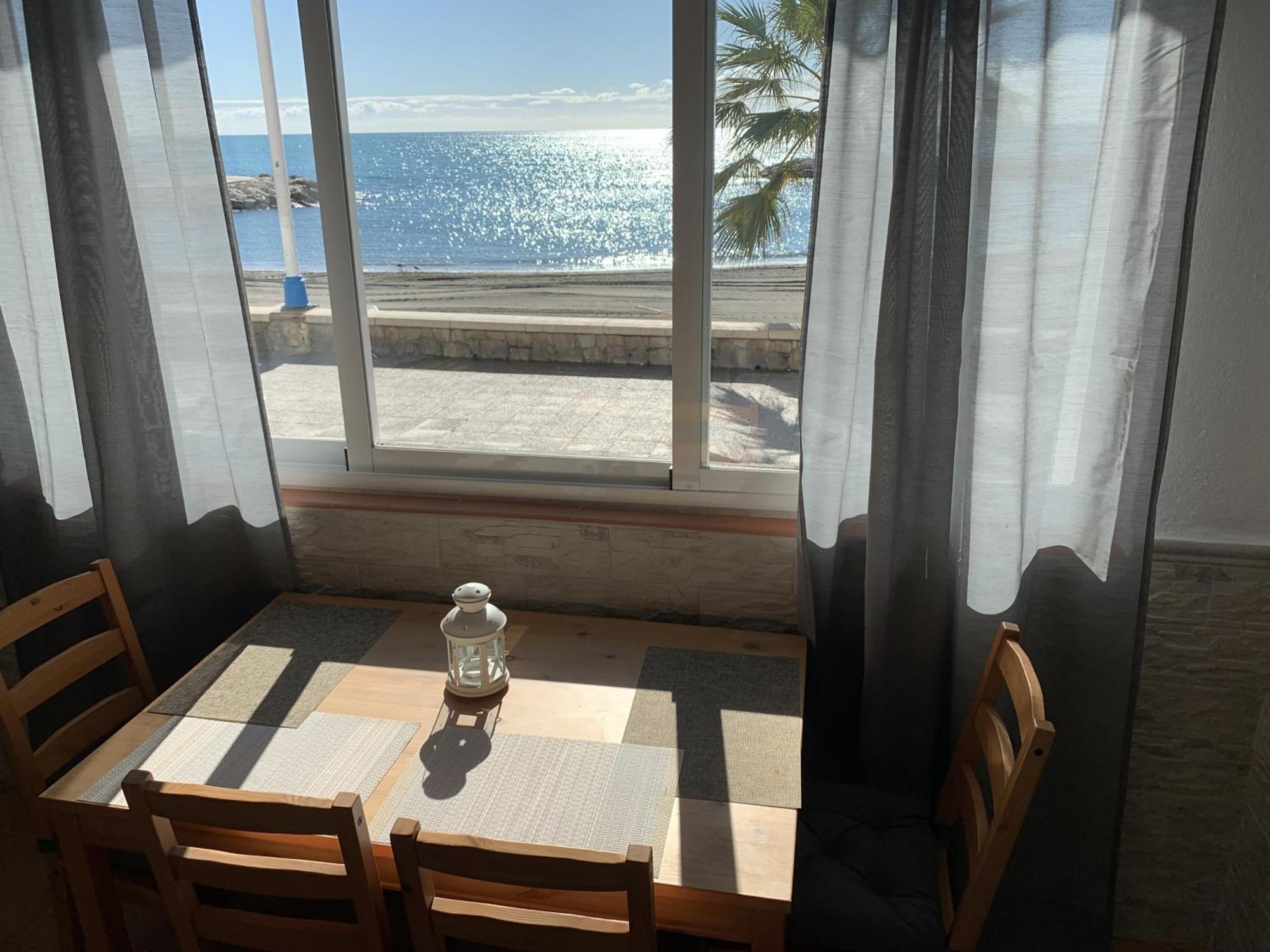 Apartamento Frente Al Mar Pedregalejo Málaga Exterior foto
